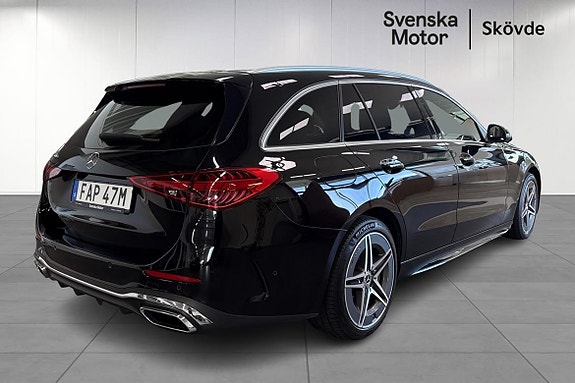 Mercedes-Benz C300 2 of 20
