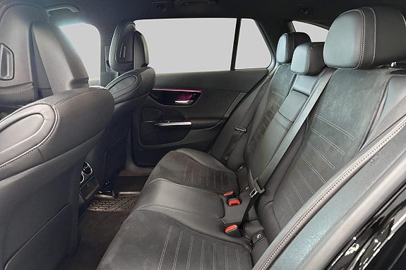 Mercedes-Benz C300 11 of 20