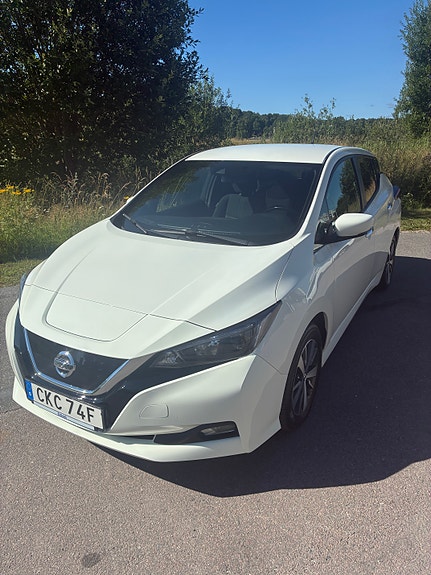 Nissan Leaf 8 of 8