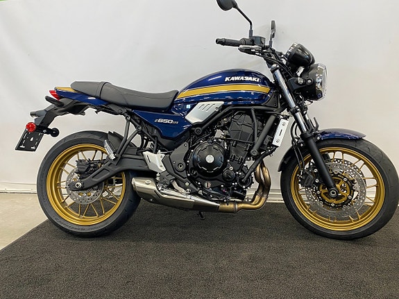 Kawasaki Z650 RS "Fabriksny hoj för omgående leverans" 2 of 5