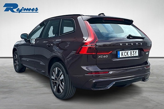 Volvo XC60 3 of 5