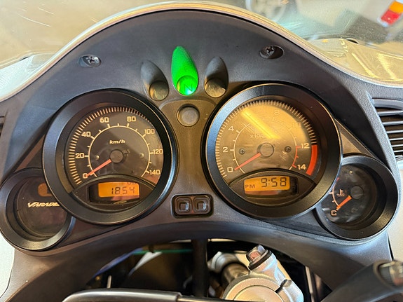 Honda Powersports XL125V Varadero 11 of 12