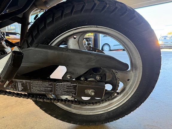 Honda Powersports XL125V Varadero 9 of 12