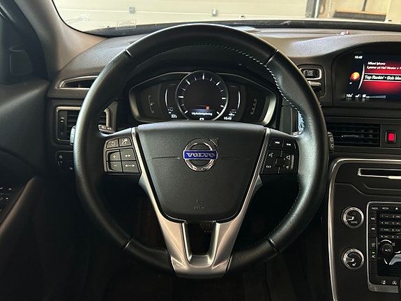 Volvo XC70 17 of 30
