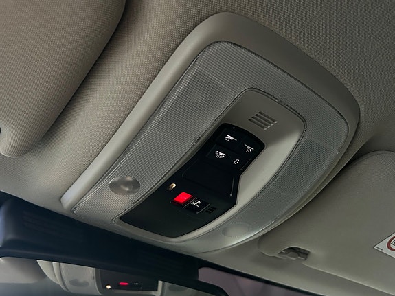 Volvo XC70 29 of 30