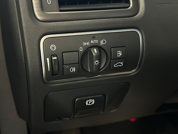 Volvo XC70 26 of 30