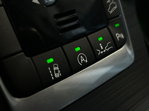 Volvo XC70 25 of 30