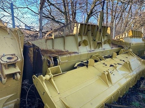 CAT D 8   U-blade