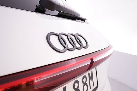 Audi Q8 e-tron 11 of 24