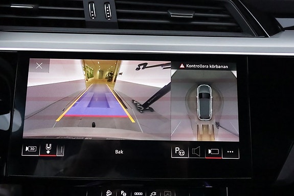 Audi Q8 e-tron 23 of 24