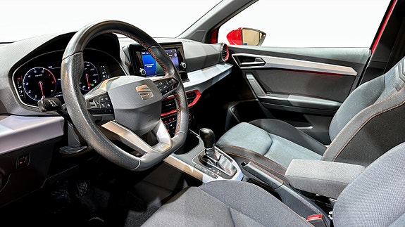 Seat Arona 7 of 19