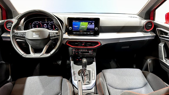 Seat Arona 10 of 19