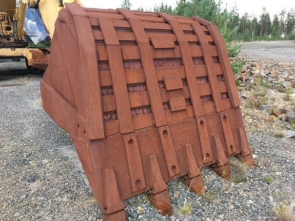Komatsu PC 1000-1 4 of 4