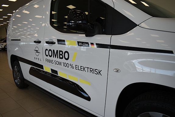 Opel Combo 10 of 21