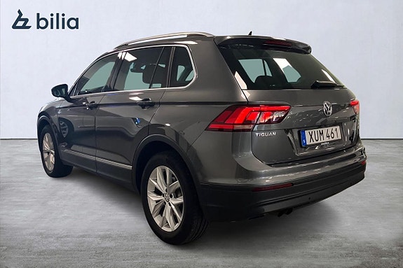 Volkswagen Tiguan 2 of 5