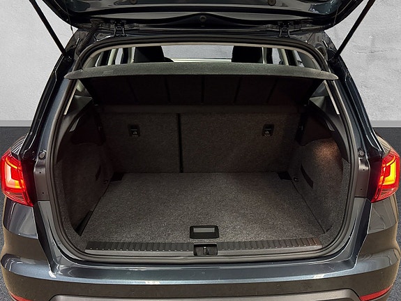 Seat Arona 10 of 23