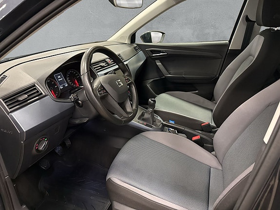 Seat Arona 11 of 23