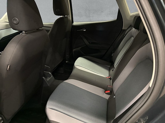 Seat Arona 12 of 23