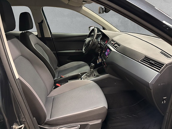 Seat Arona 13 of 23