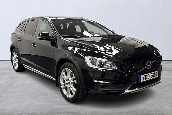 Volvo V60 Cross Country 6 of 24