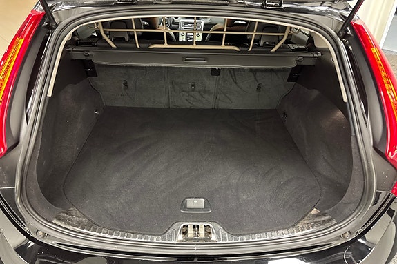 Volvo V60 Cross Country 16 of 24