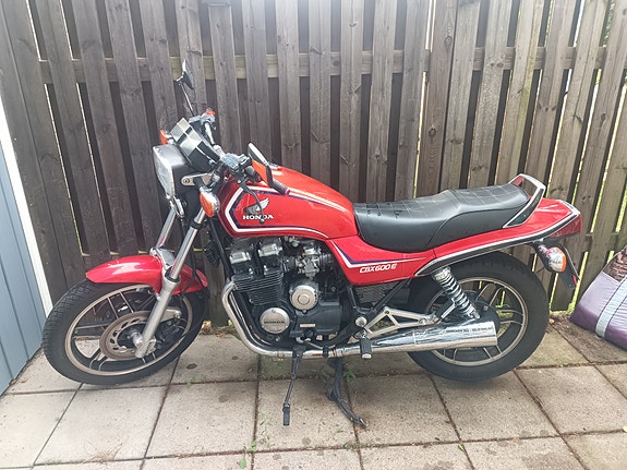 Honda CBX 600 E PC09 3 of 5
