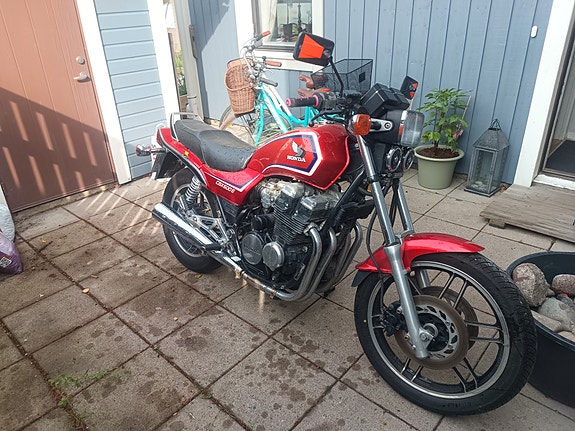 Honda CBX 600 E PC09 4 of 5