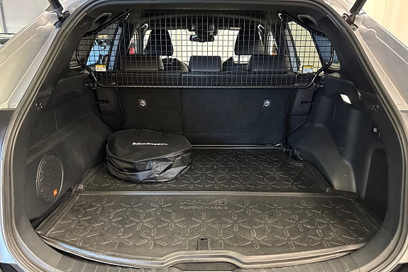 Toyota RAV4 16 of 20