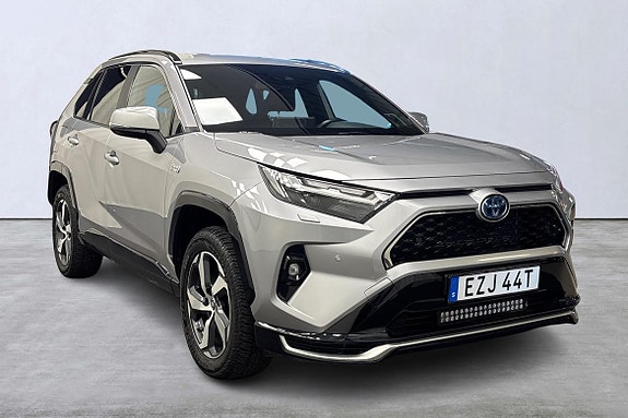 Toyota RAV4 6 of 20