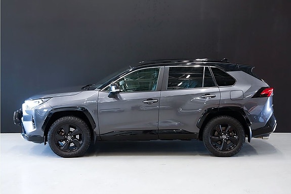 Toyota RAV4 3 of 5