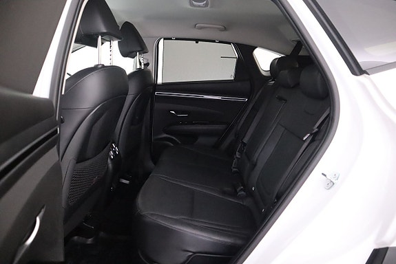 Hyundai Tucson 13 of 23