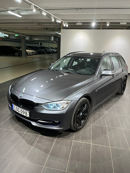 BMW 318d 4 of 5
