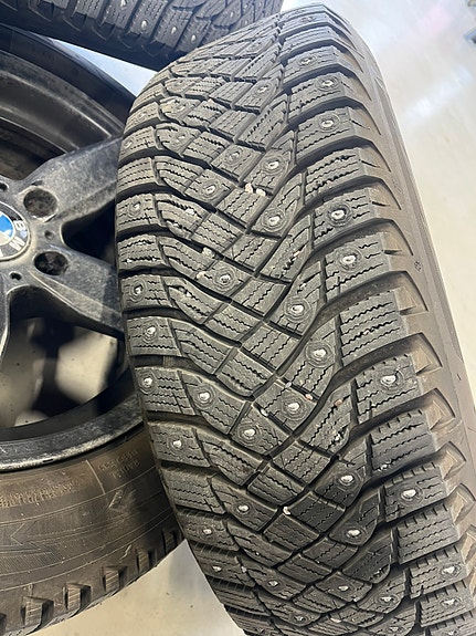 BMW 318d 15 of 17