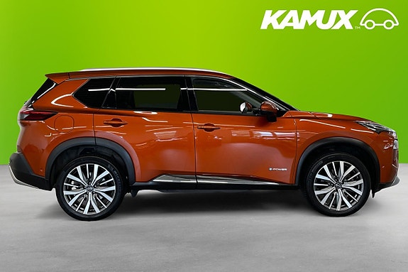 Nissan X-Trail 2 of 5