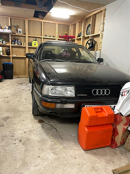 Audi 90 2 of 6