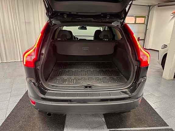 Volvo XC60 12 of 21