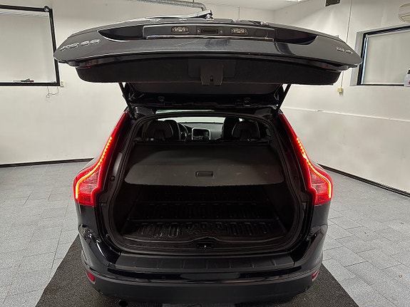 Volvo XC60 9 of 22