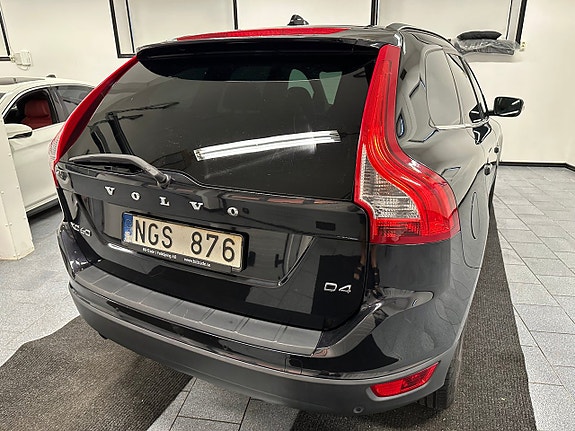 Volvo XC60 5 of 22
