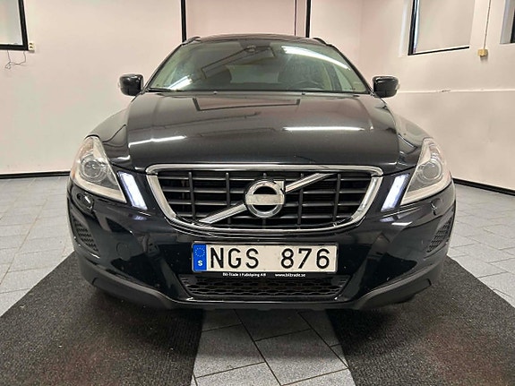 Volvo XC60 5 of 21