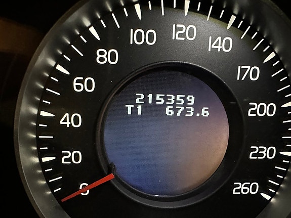 Volvo XC60 15 of 22