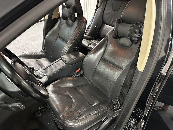 Volvo XC60 10 of 22