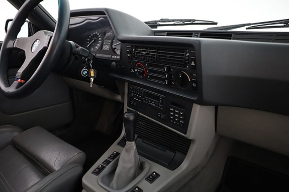 BMW 635CSi 27 of 30