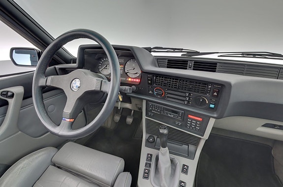 BMW 635CSi 17 of 30