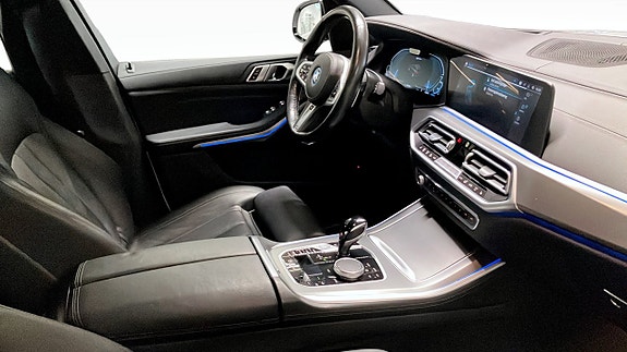 BMW X5 3 of 9