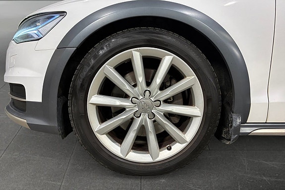 Audi A6 allroad 17 of 18