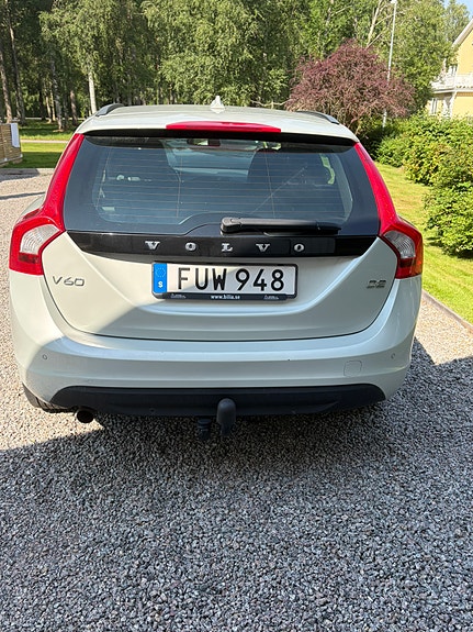 Volvo V60 3 of 5