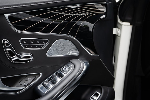 Mercedes-Benz S63 21 of 30