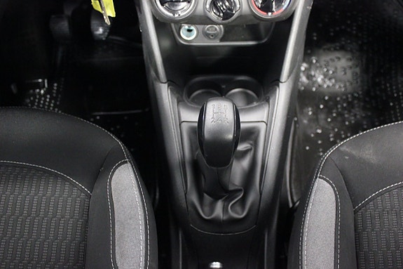 Peugeot 208 14 of 23