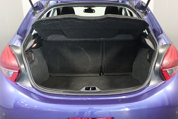 Peugeot 208 7 of 23