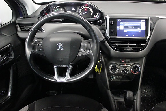 Peugeot 208 13 of 23